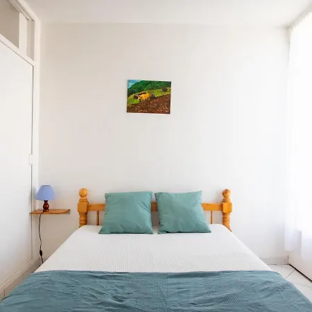 Les Roses Lauriers By Interhome Apartamento